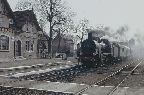 Widok stacji w Kożuchowie na początku XX w. (Kartka pocztowa)